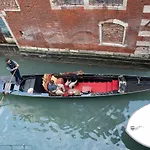 Appartamenti Venezia Апартаменты *